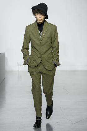 2018秋冬《Agnes b》男装巴黎时装周走秀高清图片