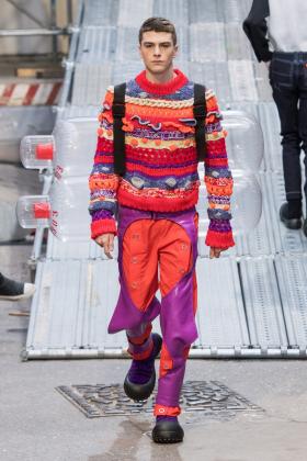 2018秋冬《Angus chiang》男装巴黎时装周走秀高清图片