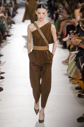 2019春夏米兰《max-mara》女装发布会