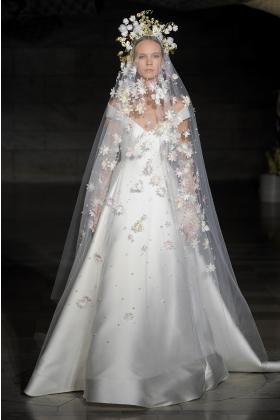 2019秋冬纽约《Reem Acra》婚纱礼服发布会