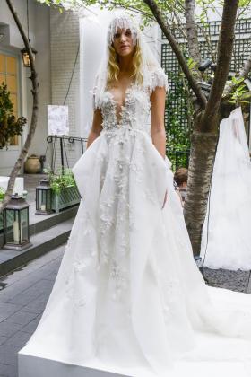 2019秋冬纽约《Marchesa》婚纱礼服发布会