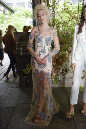 2019秋冬纽约《Alexandra Grecco》婚纱礼服发布会