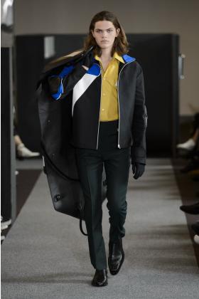 2018春夏《Xander zhou》男装伦敦时装周走秀高清图片