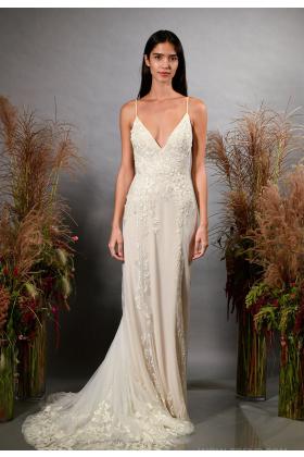 2019秋冬纽约《Hermione de Paula》婚纱礼服发布会