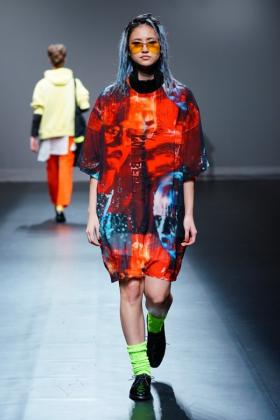 2019春夏东京《Paradox》女装发布会