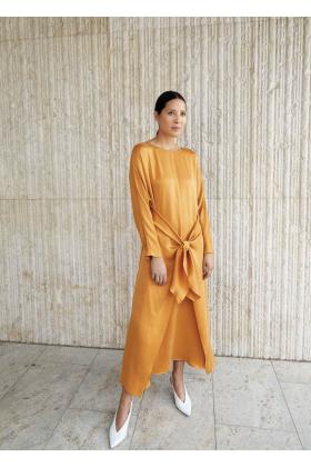 2019春夏东京《AERON》女装发布会