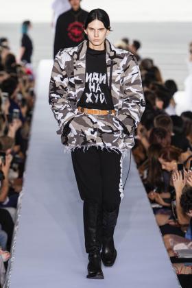  2019春夏巴黎《vtements》女装发布会