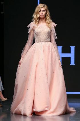 2019春夏迪拜《Humariff》女装发布会