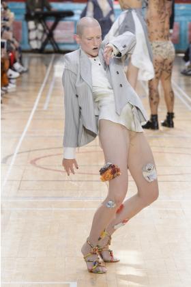 2018春夏《Vivienne westwood》男装伦敦时装周走秀高清图片