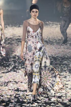2019春夏巴黎《christian-dior》女装发布会