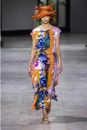 2019春夏巴黎《issey-miyake》女装发布会