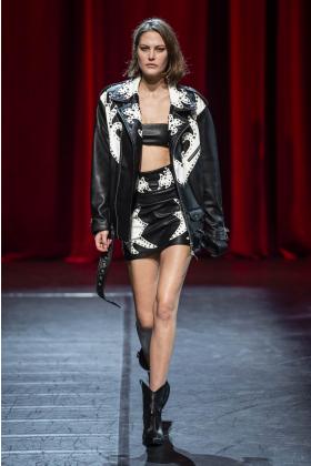 2019春夏巴黎《redemption》女装发布会