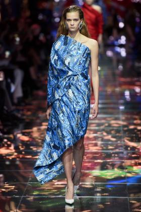 2019春夏巴黎《balenciaga》女装发布会