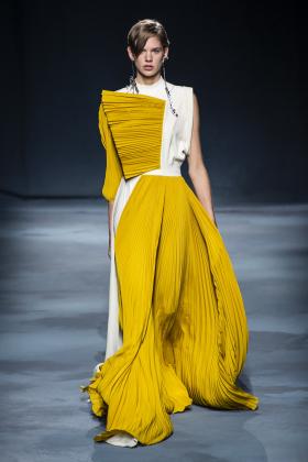 2019春夏巴黎《givenchy》女装发布会
