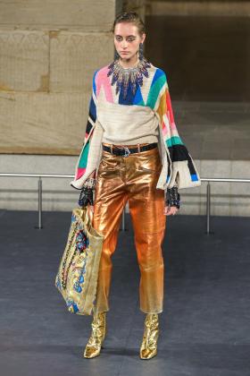 2019早秋纽约《Chanel》女装发布会