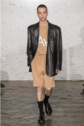 2018春夏《Arthur-avellano》男装巴黎时装周走秀高清图片