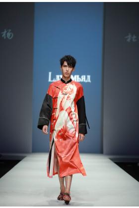 2019春夏北京《LASOMBRA》男女装发布会