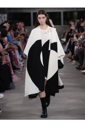 2019早秋巴黎《valentino》女装发布会