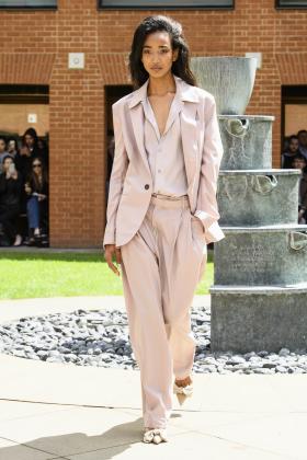 2020春夏伦敦EdwardCrutchley女装发布会