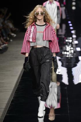 2019春夏米兰《marcelo-burlon-county-of-milan》女装发布会