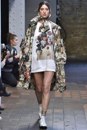 2019春夏伦敦《alexandra-moura》女装发布会