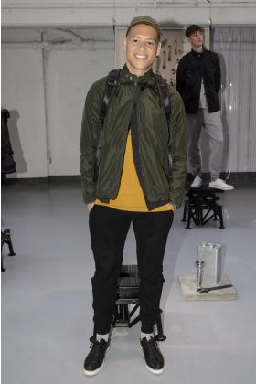 2018春夏《Barbour》男装伦敦时装周走秀高清图片
