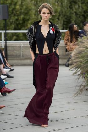 2019春夏伦敦《roland-mouret》女装发布会