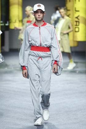 2019春夏上海《C.J Yao》男装发布会