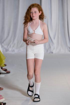 2019春夏纽约《Collina Strada》童装发布会