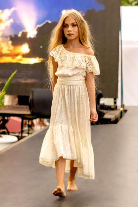 2019春夏敖德萨《Pinkdreams By Tanya Vasina》童装发布会