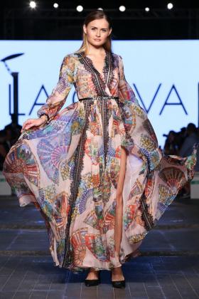 2019春夏迪拜《La Cava》女装发布会