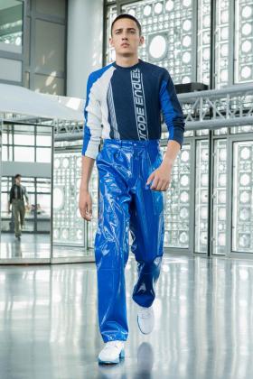 2018春夏《gmbh》男装巴黎时装周走秀高清图片