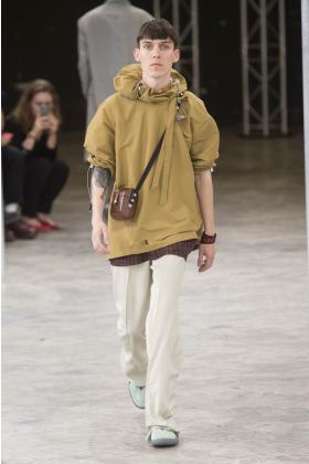 2018春夏《lanvin》男装巴黎时装周走秀高清图片