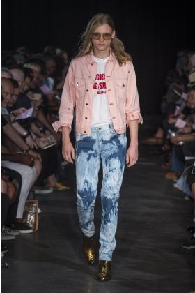 2018春夏《icosae》男装巴黎时装周走秀高清图片