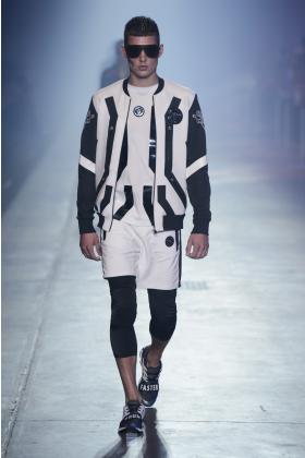 2018春夏《Plein sport》男装米兰时装周走秀高清图片