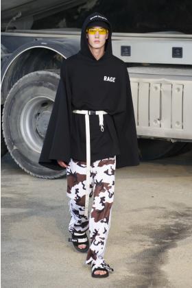 2018春夏《Palm angels》男装米兰时装周走秀高清图片