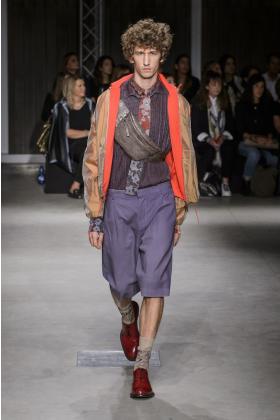 2018春夏《Cividini》男装米兰时装周走秀高清图片