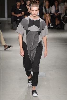 2018春夏《Atsushi nakashima》男装米兰时装周走秀高清图片