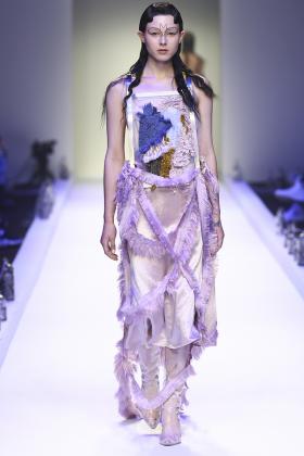 2019春夏上海《At-One-Ment by wangbinghuang》女装发布会