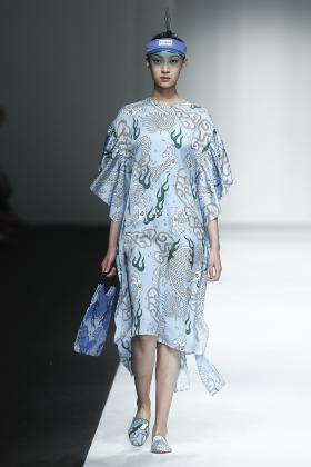2019春夏上海《Ji Cheng》女装发布
