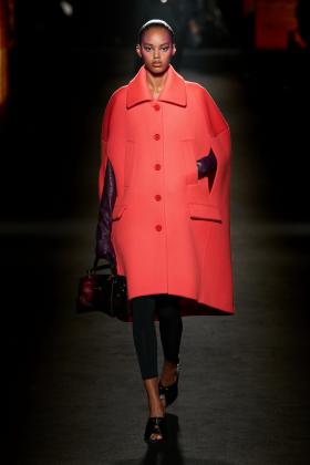2026-2027秋冬巴黎Balenciaga女装发布会