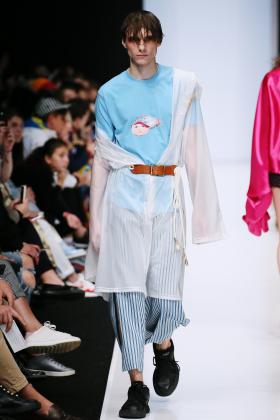 2019春夏莫斯科《Roman Uvarov Design》男装发布会