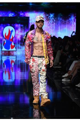 2019春夏洛杉矶《Burning Guitars》男装发布会